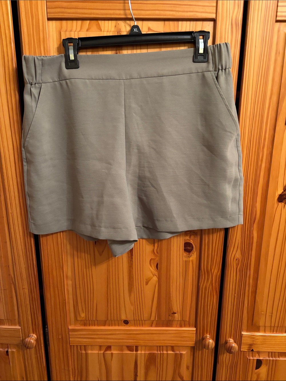 Nine West Olive Green Shorts. Great for pickleball, lunch date or just relaxing